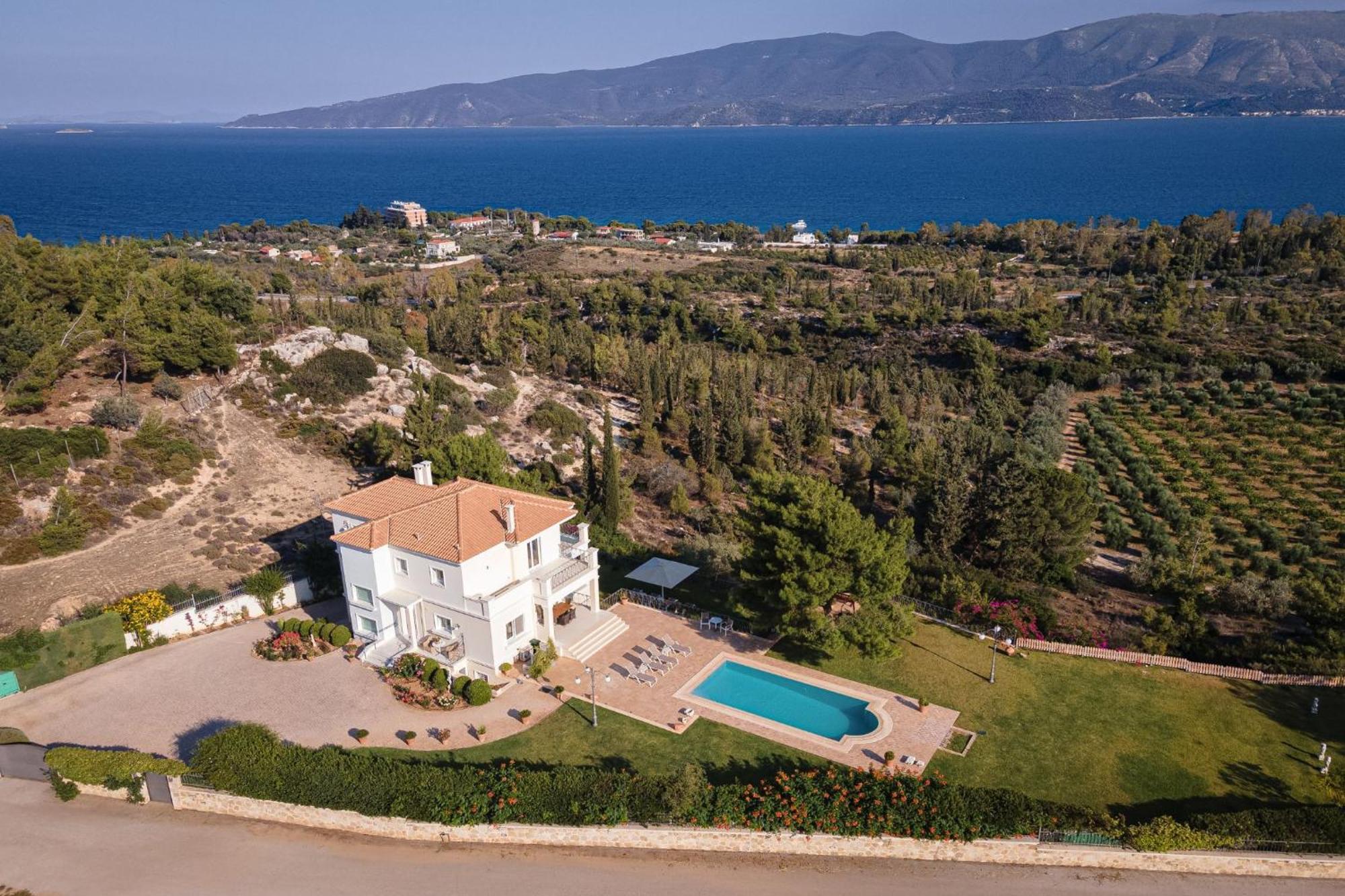 Villa Fantasia Isthmia Exterior photo