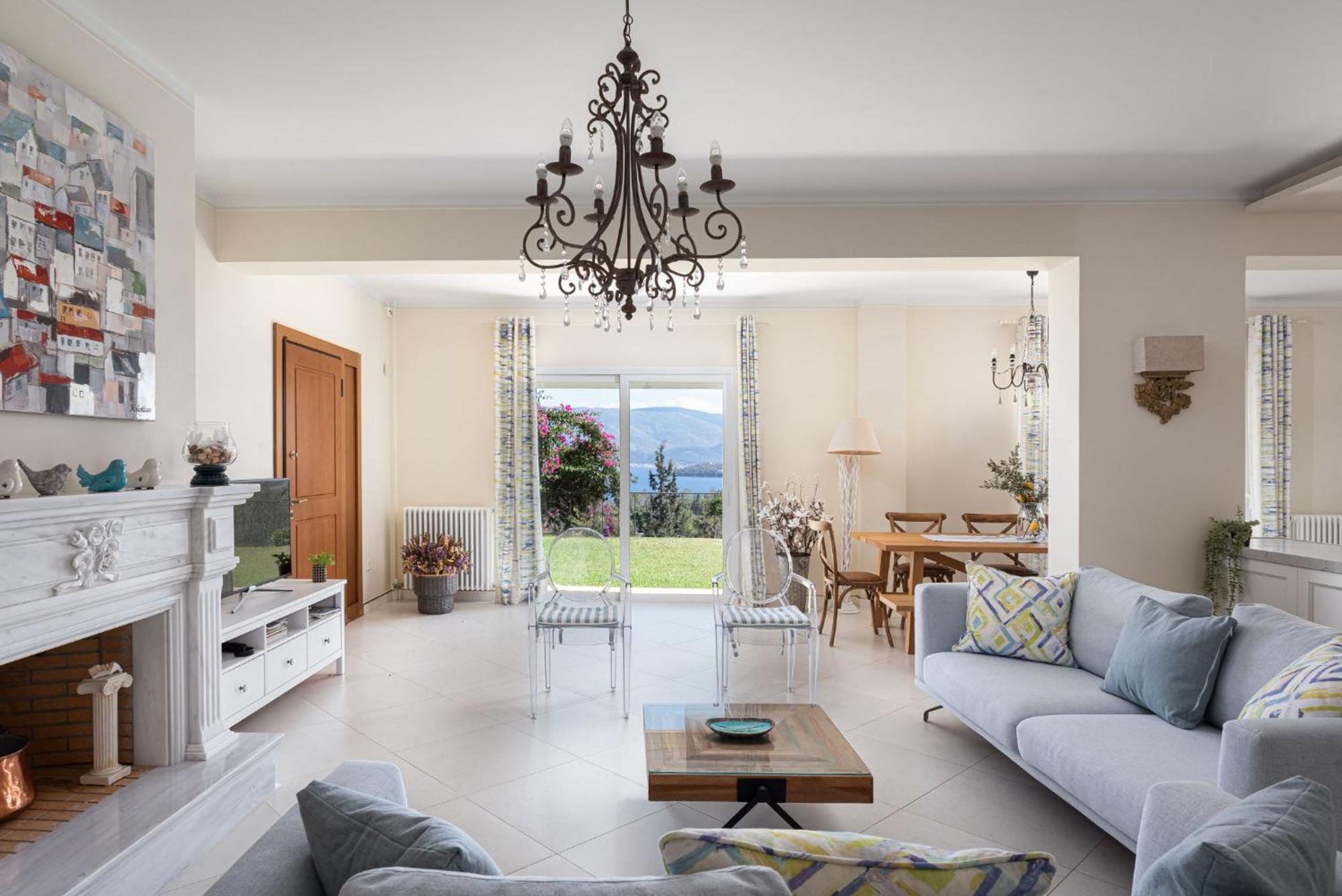 Villa Fantasia Isthmia Exterior photo