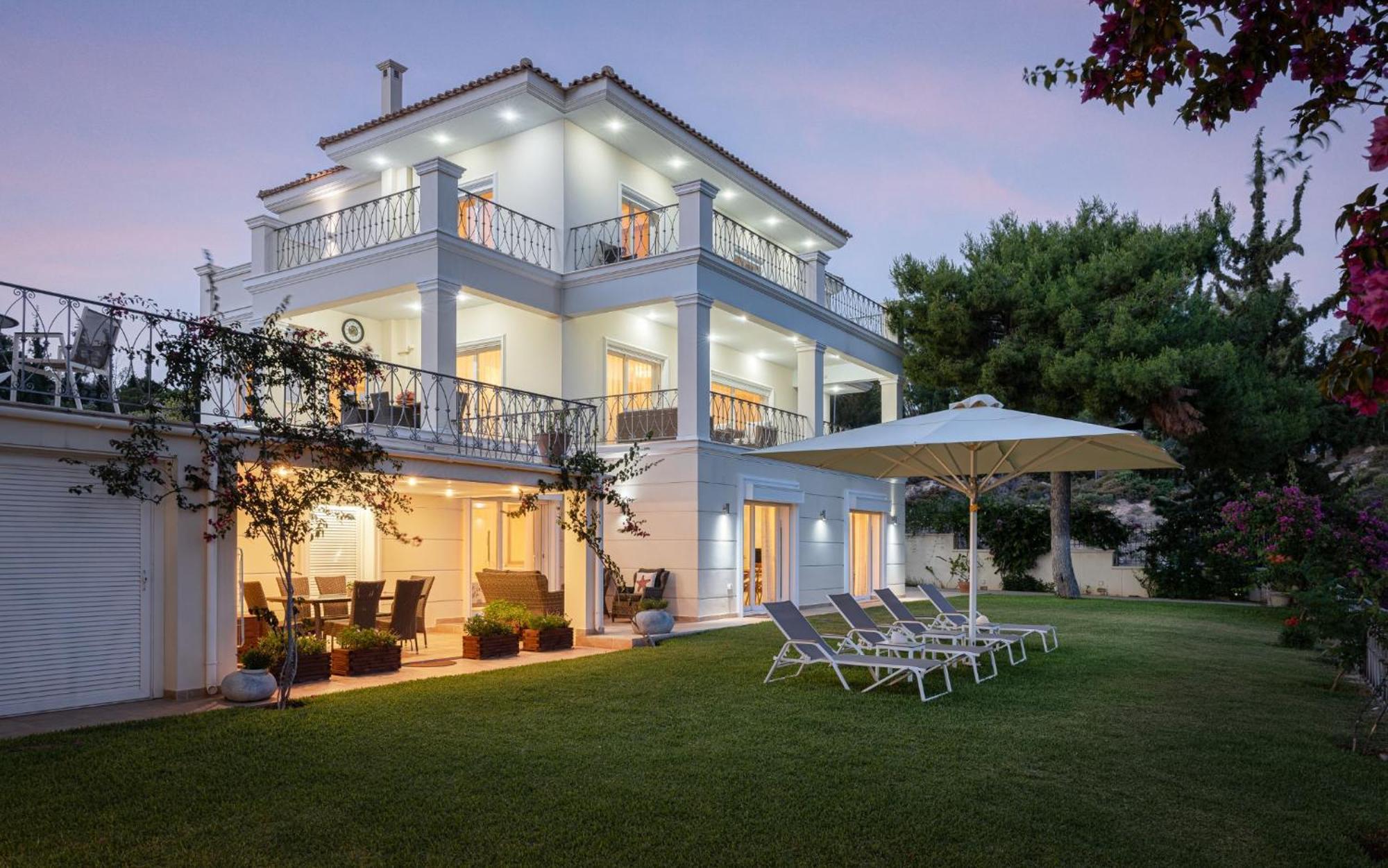 Villa Fantasia Isthmia Exterior photo