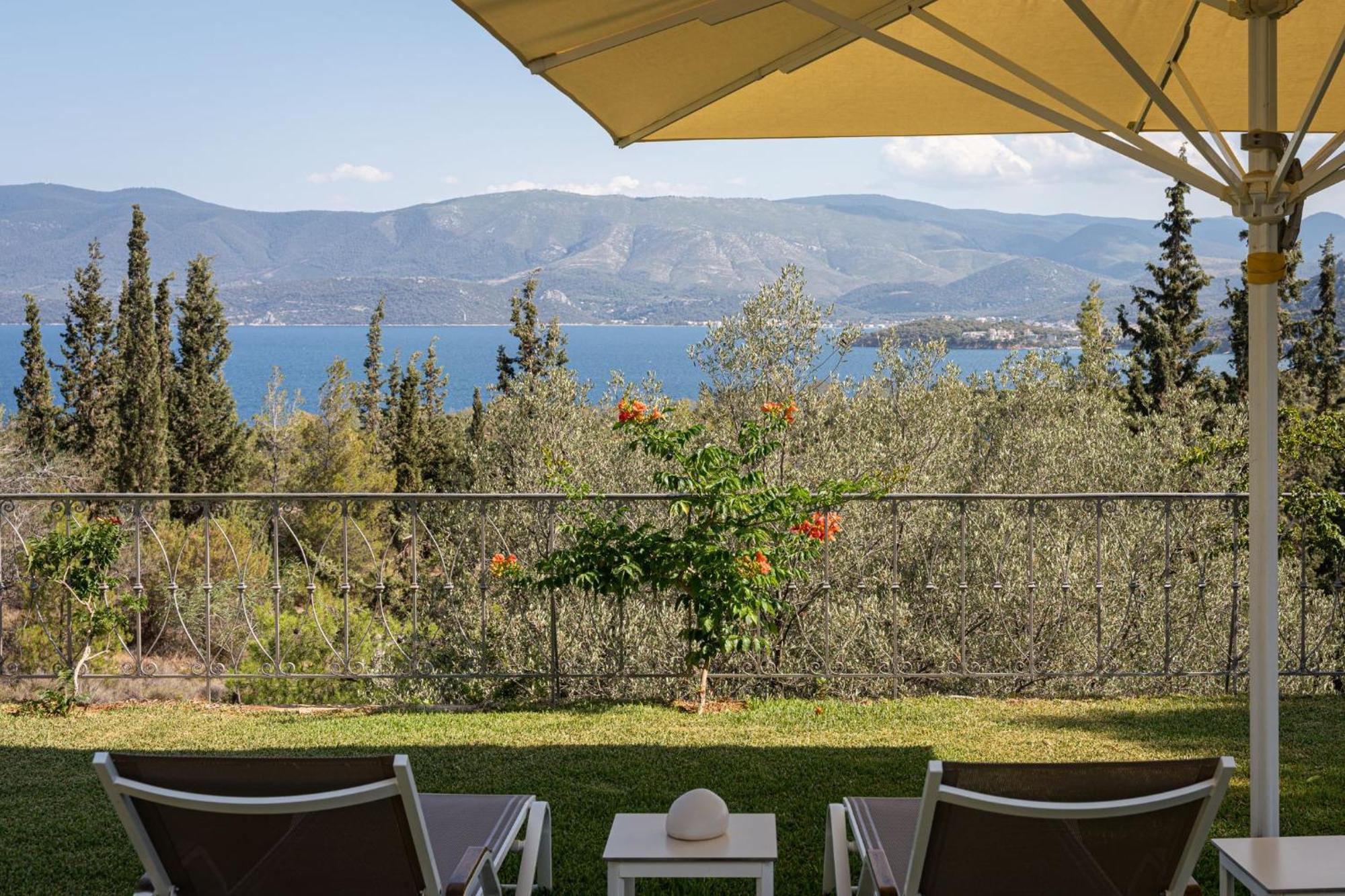 Villa Fantasia Isthmia Exterior photo
